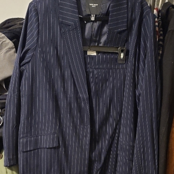 Vero Moda Curve navy tailored pinstripe suit swt - Picture 11 of 16